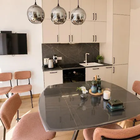 Apartmán A Pochi Passi Dal Mare, Completamente Ristrutturato E Con Aria Condizionata